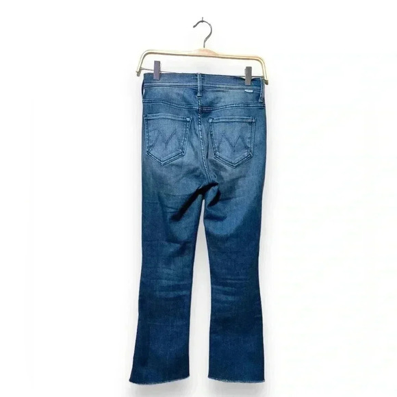 MOTHER The Insider Crop Step Fray High Rise Jeans in Crack the Whip Blue Size 25 - Picture 4 of 7